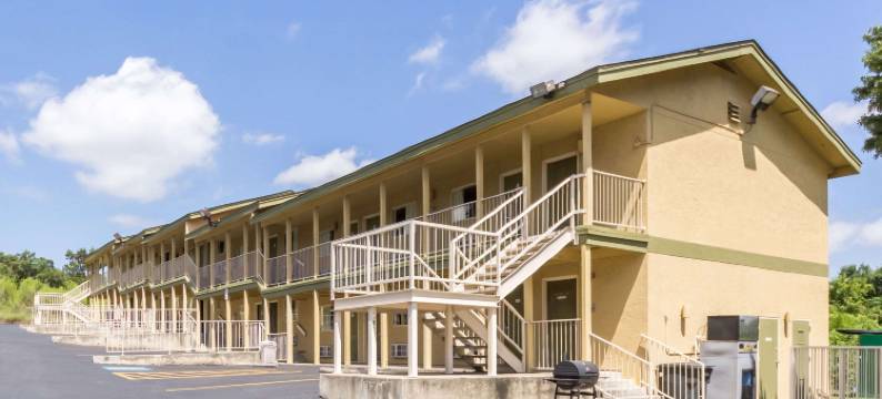 山乡之家套房(Home Suites Hill Country)图片