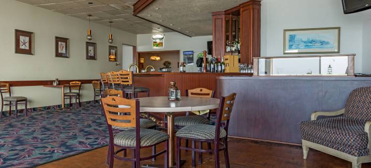 希洛纽波特套房酒店(Shilo Inn Suites Newport)图片