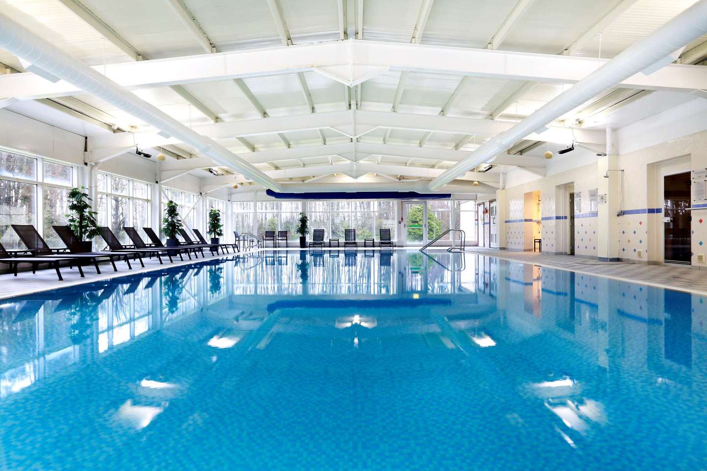 Macdonald Crutherland HouseOver view