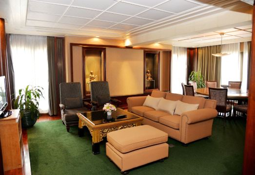 Rama Gardens Hotel Bangkok Hotel Overview