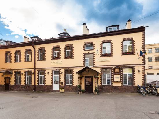 羅馬大教堂迷你旅館