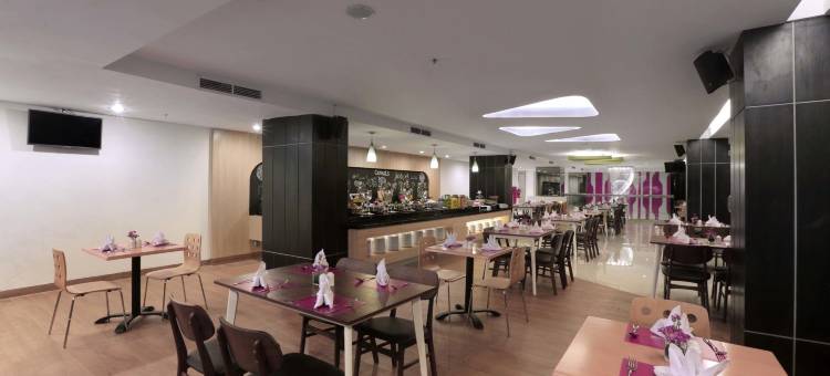 尤思拉酒店(Yusra Inn Hotel Bekasi)图片