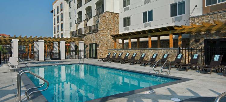 索诺马牛津套房酒店-罗纳特公园(Oxford Suites Sonoma - Rohnert Park)图片