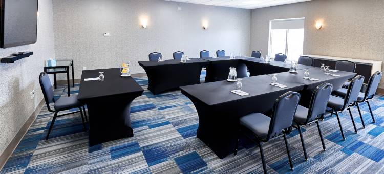 智选假日套房酒店迪耶普机场(Holiday Inn Express & Suites Dieppe Airport)图片