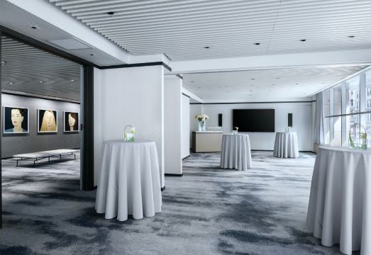 The Langham, New York, Fifth Avenue Hotel Overview