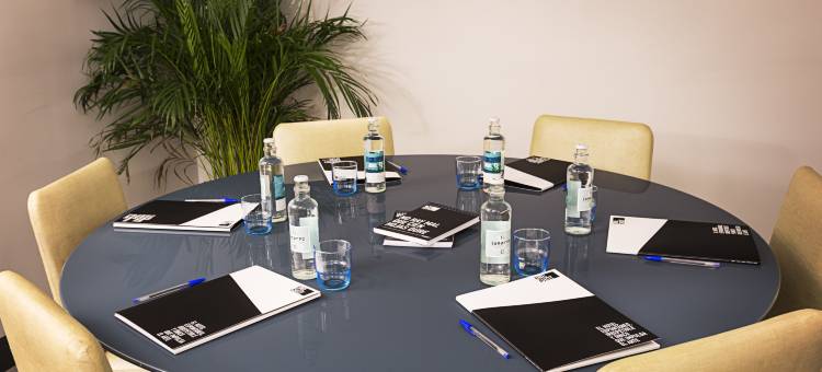 一次机会-卢恰纳22号(One Shot Luchana)图片