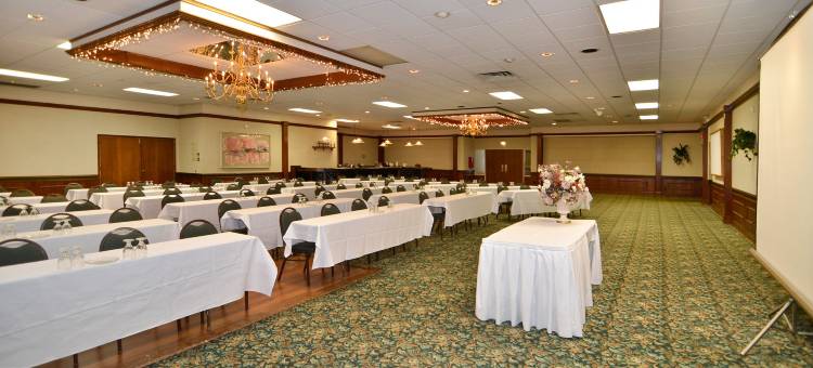 绿湾会议中心贝斯特韦斯特酒店(Best Western Green Bay Inn Conference Center)图片
