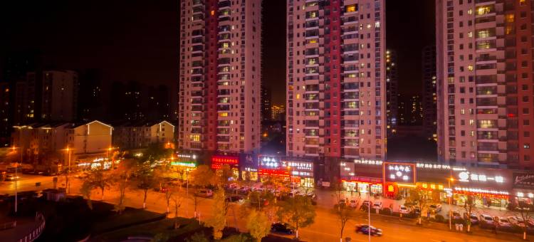 柏曼酒店(无锡湖滨商业街太湖鼋头渚风景区店)图片