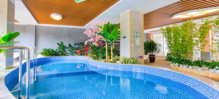 半岛温泉酒店(红河哈尼族彝族自治州弥勒湖泉生态园红河水乡店)图片