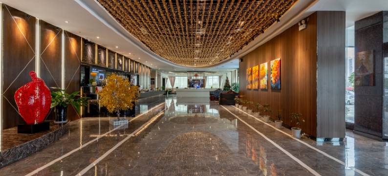 石首荷木大酒店图片