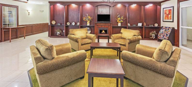 哥伦布拉昆塔温德姆套房酒店(La Quinta Inn & Suites by Wyndham Columbus TX)图片