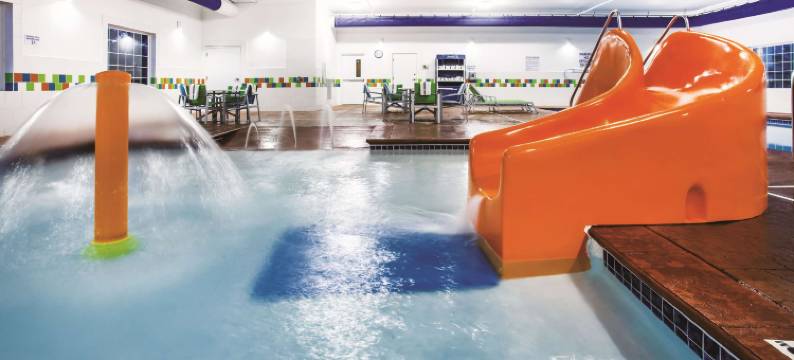 圣保罗伍德伯里拉昆塔温德姆套房酒店(La Quinta Inn & Suites by Wyndham St. Paul-Woodbury)图片