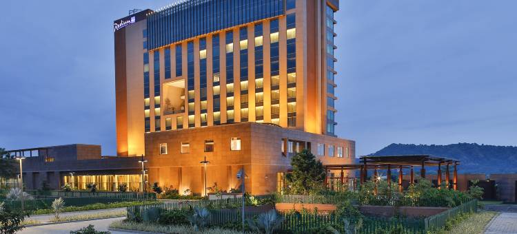 古瓦哈蒂丽笙酒店(Radisson Blu Hotel Guwahati)图片