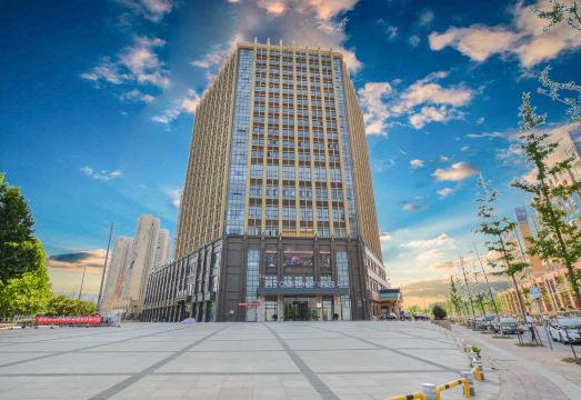 南京板桥吾悦广场亚朵酒店外景图