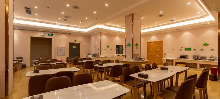 维也纳酒店(南雄时代广场店)图片