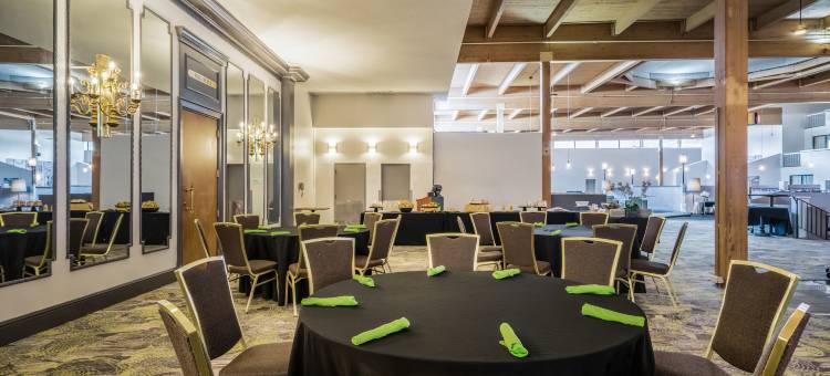 马萨诸塞州曼斯菲尔德远景酒店及会议中心(EnVision Hotel & Conference Center Mansfield-Foxboro)图片