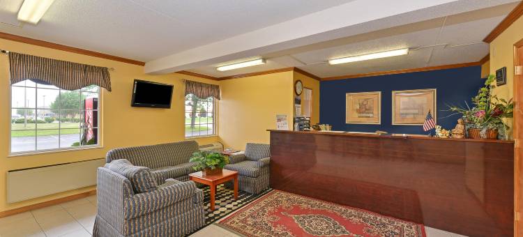 毛米托莱多美洲最佳价值酒店(Americas Best Value Inn-Maumee/Toledo)图片