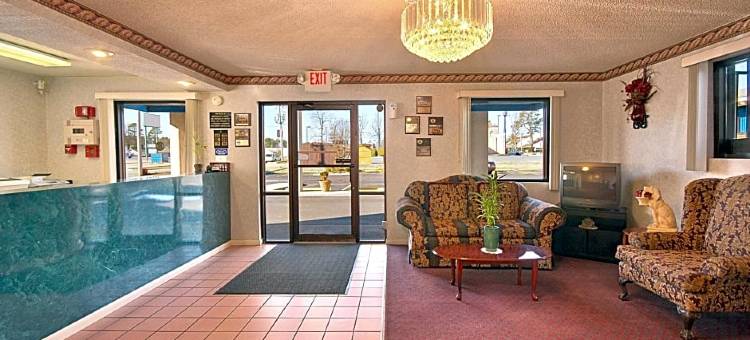 布莱恩特小石城地区速8酒店(Super 8 by Wyndham Bryant Little Rock Area)图片