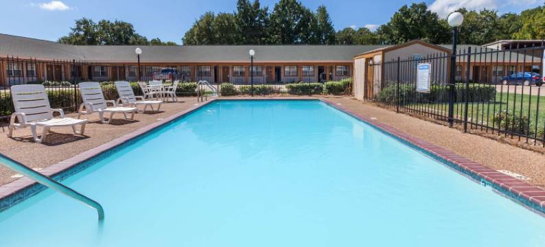 冈贝里尔行政酒店(Gun Barrel Executive Inn)图片