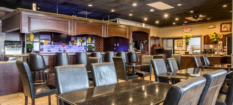 格林维尔品质酒店及套房 - 海伍德购物中心(Quality Inn & Suites Greenville - Haywood Mall)图片