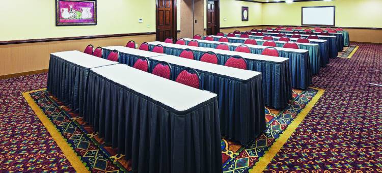 本顿维尔拉昆塔温德姆套房酒店(La Quinta Inn & Suites by Wyndham Bentonville)图片
