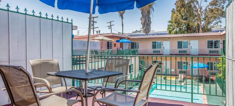 梅尔罗斯大道附近罗德威酒店(Rodeway Inn Near Melrose Ave)图片