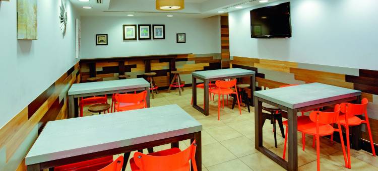 布鲁克林市中心拉昆塔温德姆套房酒店(La Quinta Inn & Suites by Wyndham Brooklyn Downtown)图片