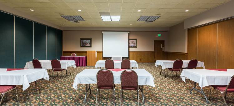 格兰德岛I-80凯艺酒店和会议中心(Quality Inn and Conference Center I-80 Grand Island)图片