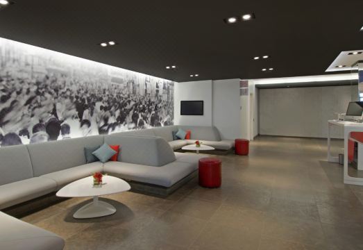 Novotel Montréal Centre Hotel Overview