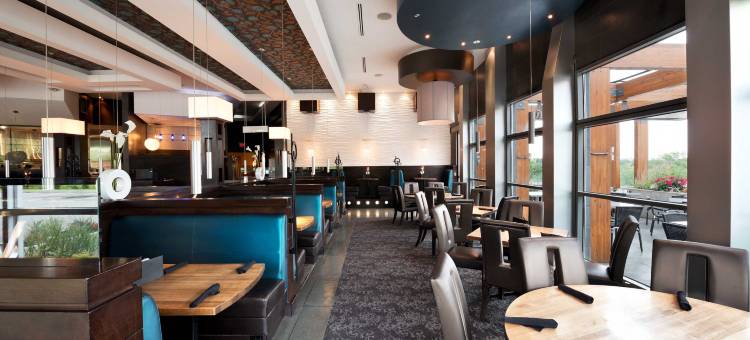 多伦多机场桑德曼签名酒店(Sandman Signature Toronto Airport Hotel)图片