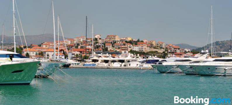 Blue Sky Apartments图片