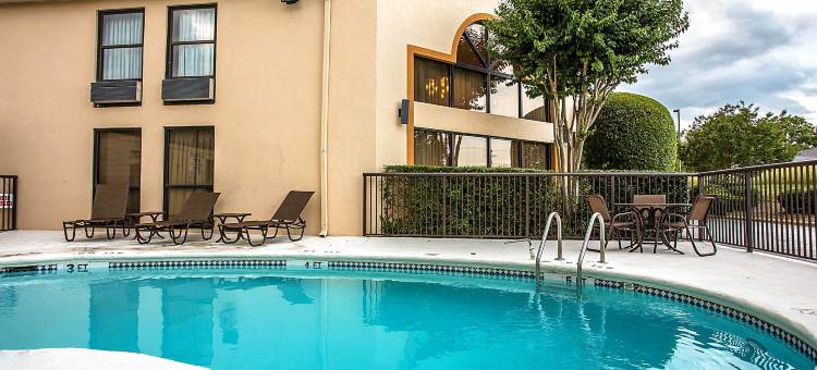 品质酒店福特米尔 靠近卡罗温兹大道(Quality Inn Fort Mill Near Carowinds Blvd)图片