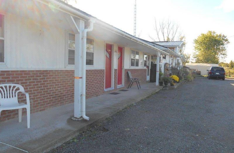 Balsam Lake Boutique Motel Hotel Reviews And Room Rates Show All 13 Photos