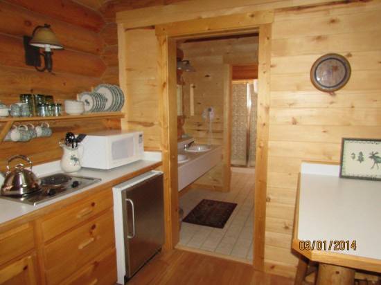 Beartooth Hideaway Inn Cabins Hotel Reviews And Room Rates