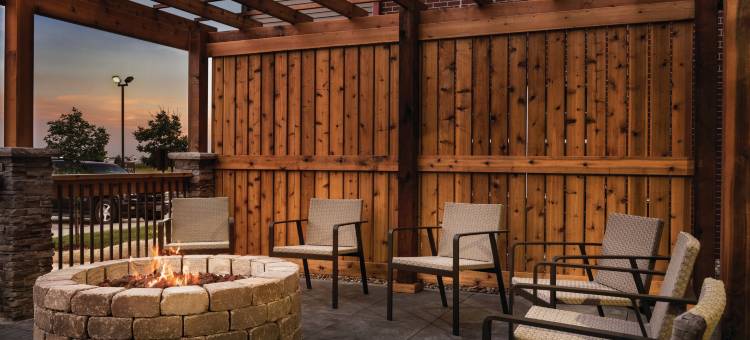 科拉尔维尔丽怡酒店(Country Inn & Suites by Radisson, Coralville, IA)图片