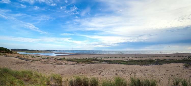 圣纳泽尔舒适公寓式酒店(Comfort Aparthotel Saint-Nazaire les Portes de l Ocean)图片