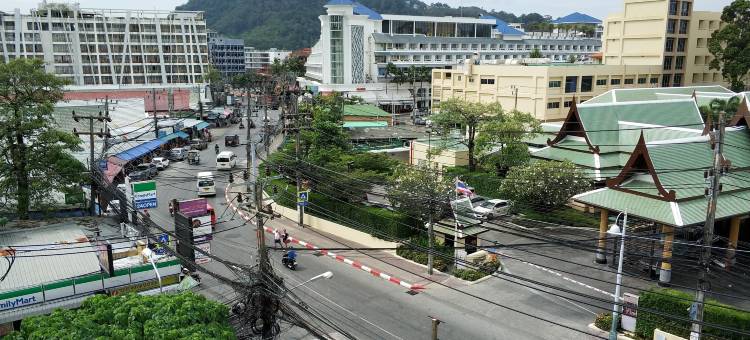 巴东宴屋酒店(Yanyu Patong)图片