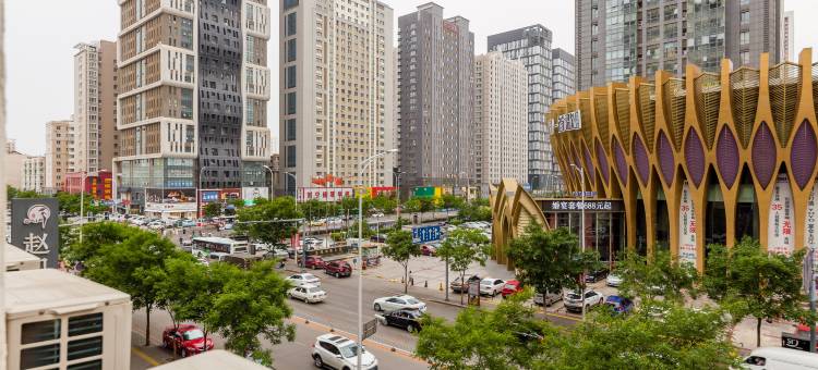 东方瑞吉商务酒店(沈阳站铁西广场地铁站店)图片