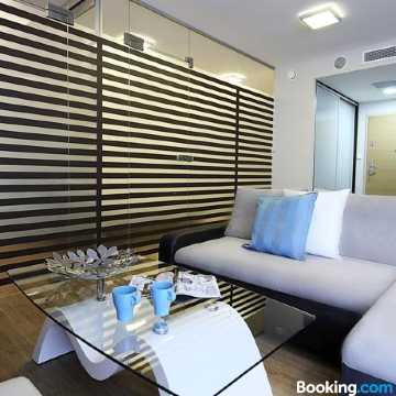 苦艾酒裁缝中心公寓(AbsyntApart Krawiecka -