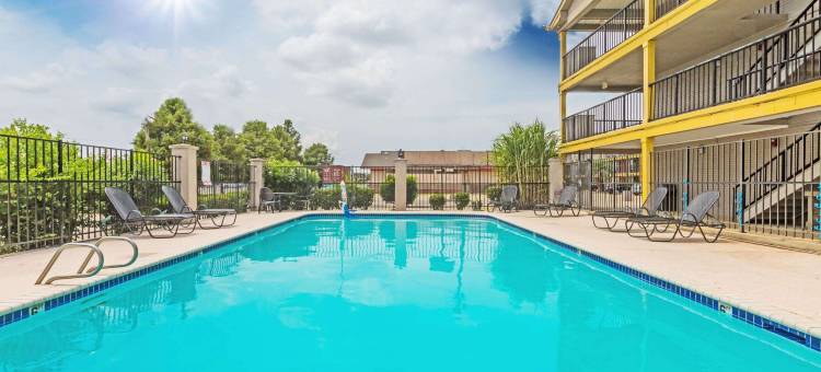 梅泰里温德姆速 8 酒店(Super 8 by Wyndham Metairie)图片