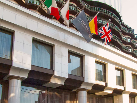 横滨玫瑰世尊酒店