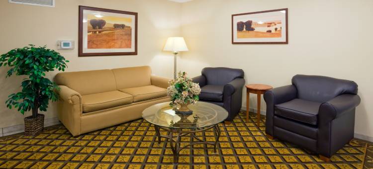 Candlewood Suites 密尔沃基布朗迪尔(Candlewood Suites Milwaukee Brown Deer)图片