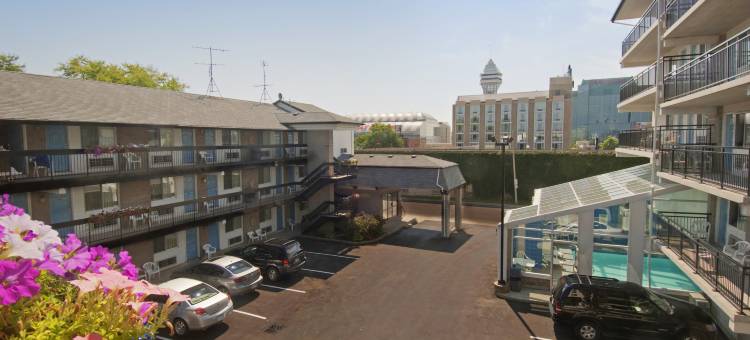 尼亚加拉瀑布城速8酒店-临近瀑布(Super 8 by Wyndham Niagara Falls by the Falls)图片