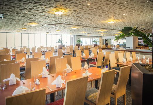 James Cook Hotel Grand Chancellor Hotel Overview