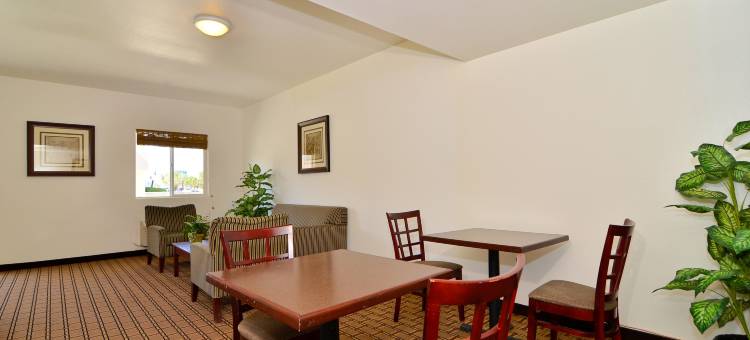 里奇克雷斯特呗盟酒店(Baymont by Wyndham Ridgecrest)图片