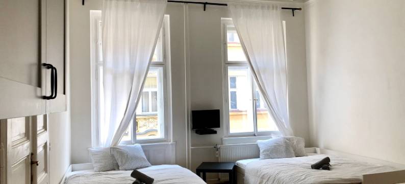 索肯尼卡优雅公寓(Soukenická Elegant Apartment)图片