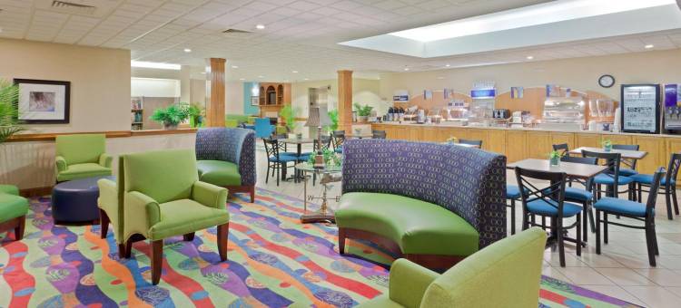 智选假日套房酒店莫尔黑德城(Holiday Inn Express & Suites Morehead City)图片