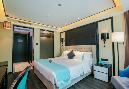 Xana Hotelle (Xiamen Railway Station) Hotel Overview