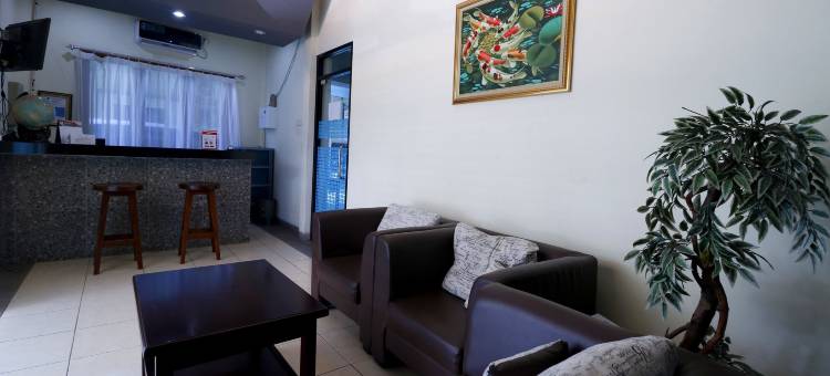 红多兹Plus酒店-近印度尼西亚大学(RedDoorz Plus Near Universitas Indonesia)图片