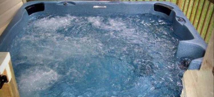 蓝山 7 床蒂罗尔山区木屋 35L - 附热水浴缸(7 Bed Blue Mountain Tyrolean Chalet with Hot Tub 35L)图片